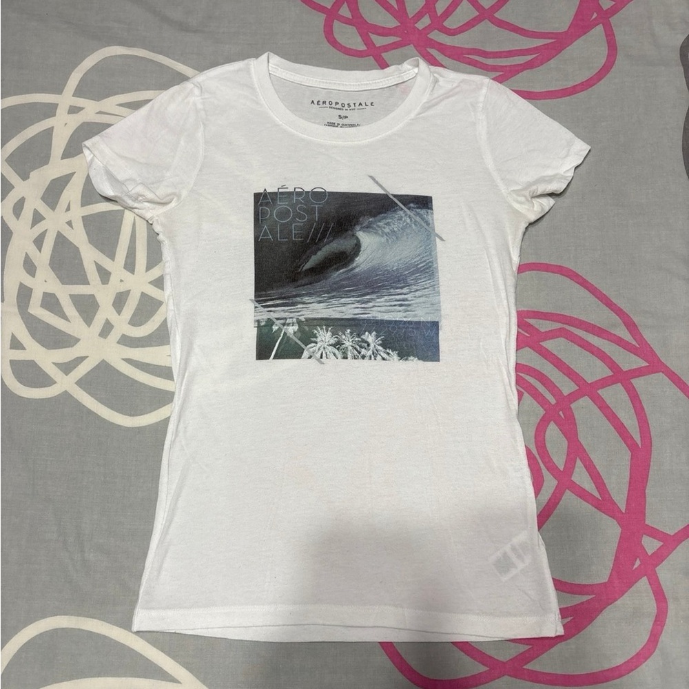 Aeropostale White Graphic Tee With Surf Design